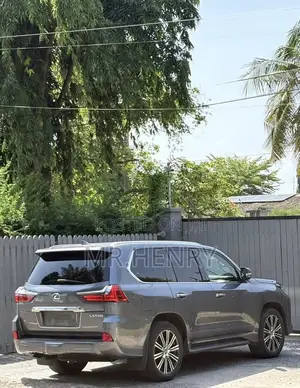 Lexus LX 570 (5 seats) AWD 2020 Gray