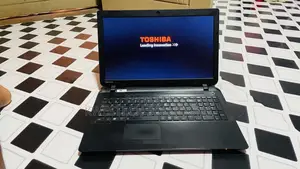Laptop Toshiba Satellite C55 8GB Intel Core i3 HDD 640GB