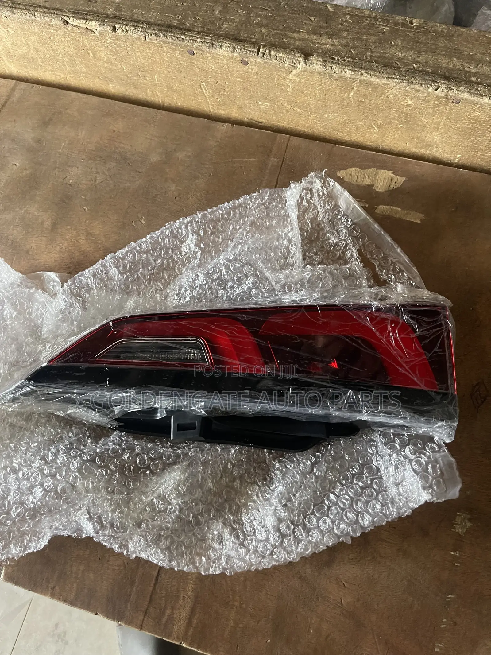 Honda Cr-v 23 Boot Light