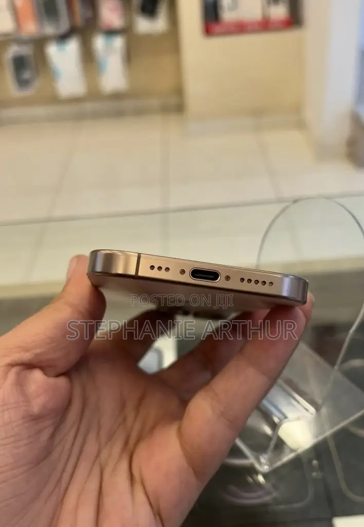 Apple iPhone 16 Pro 256 GB Gold