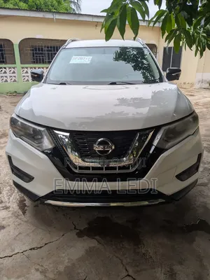Nissan Rogue SV FWD 2017.5 2017 White