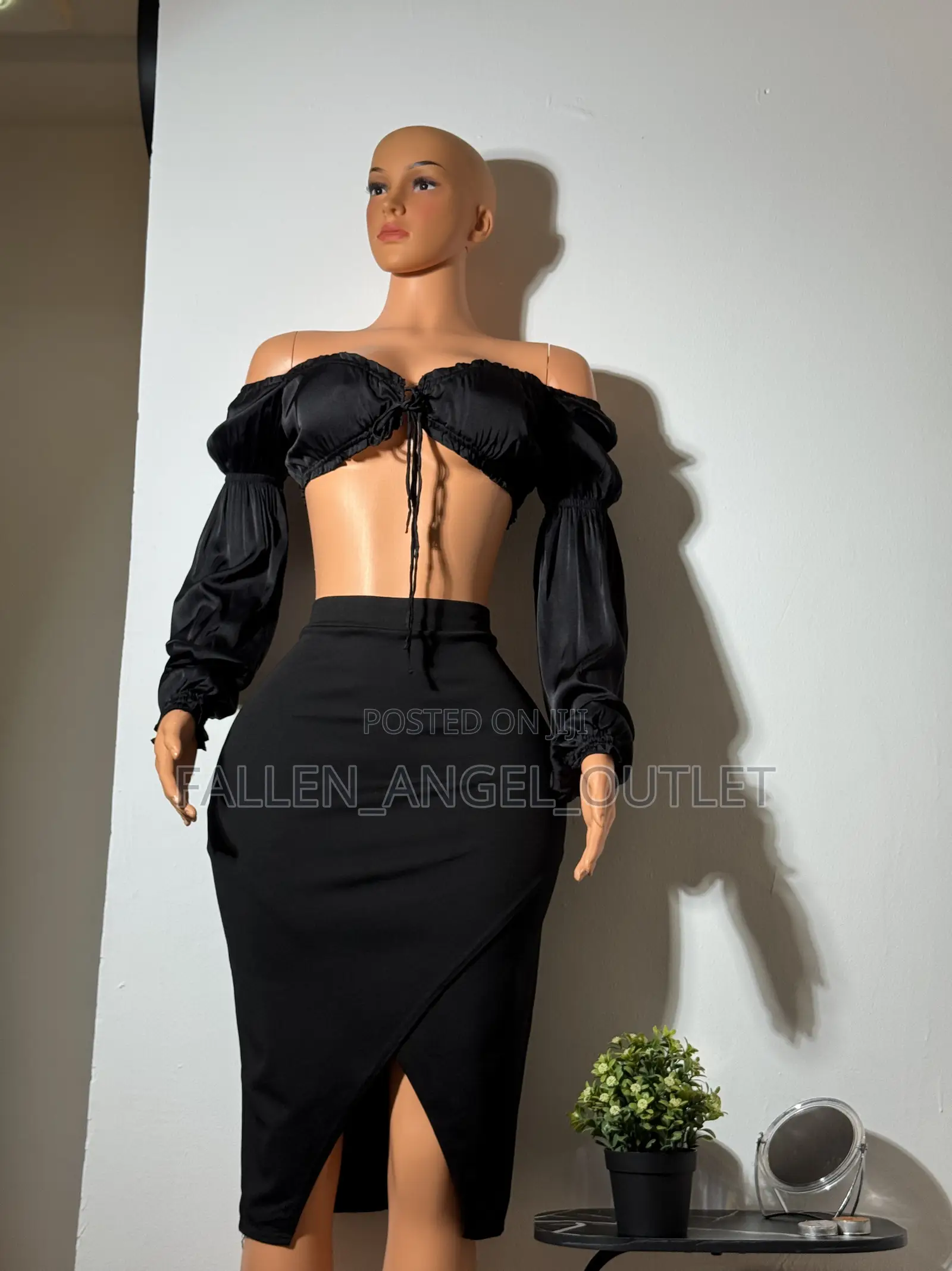 Women’S Off-Shoulder Satin Crop Top With Bishop Sleeve