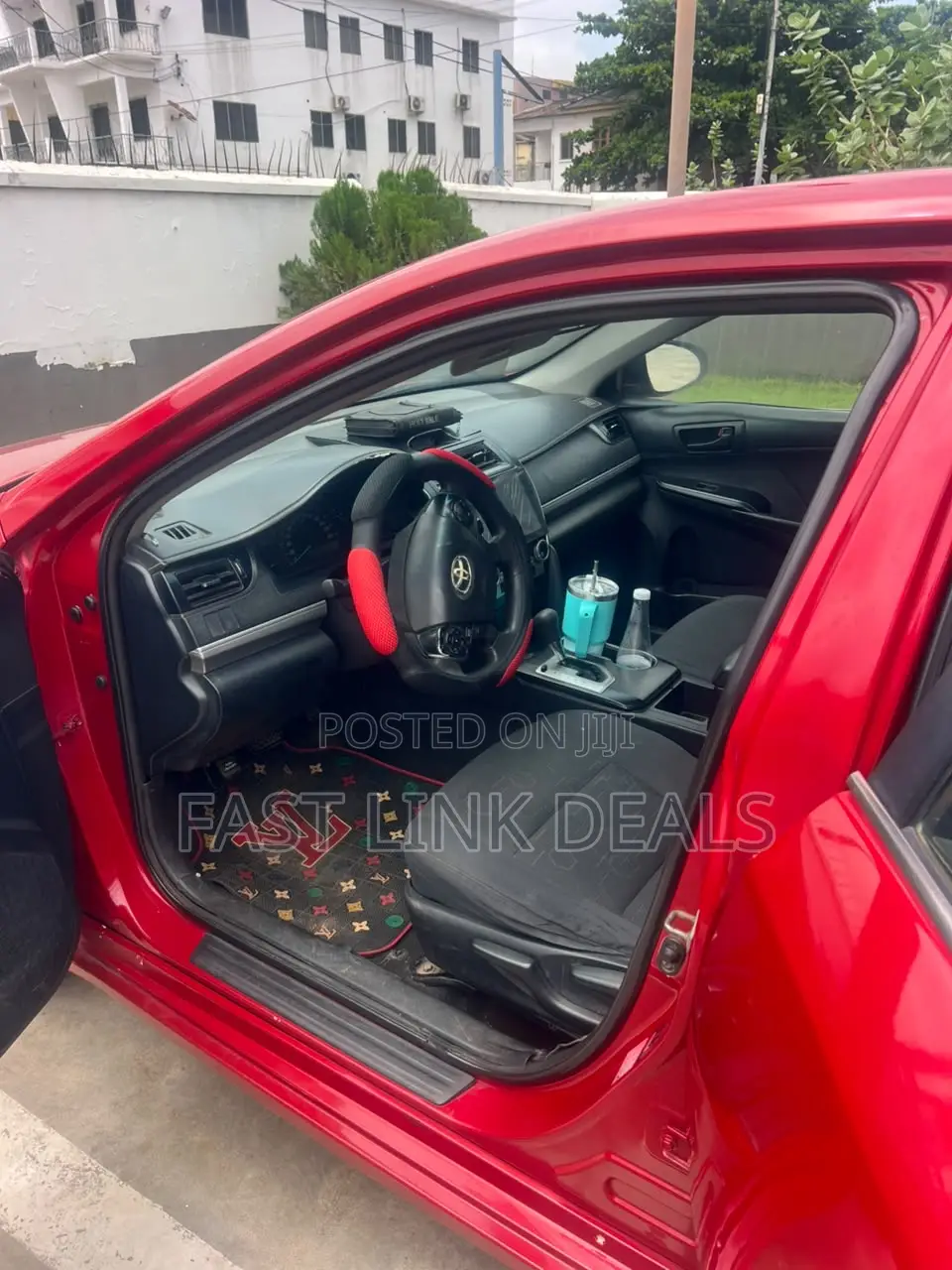Toyota Camry LE 4dr Sedan (2.5L 4cyl 6A) 2014 Red