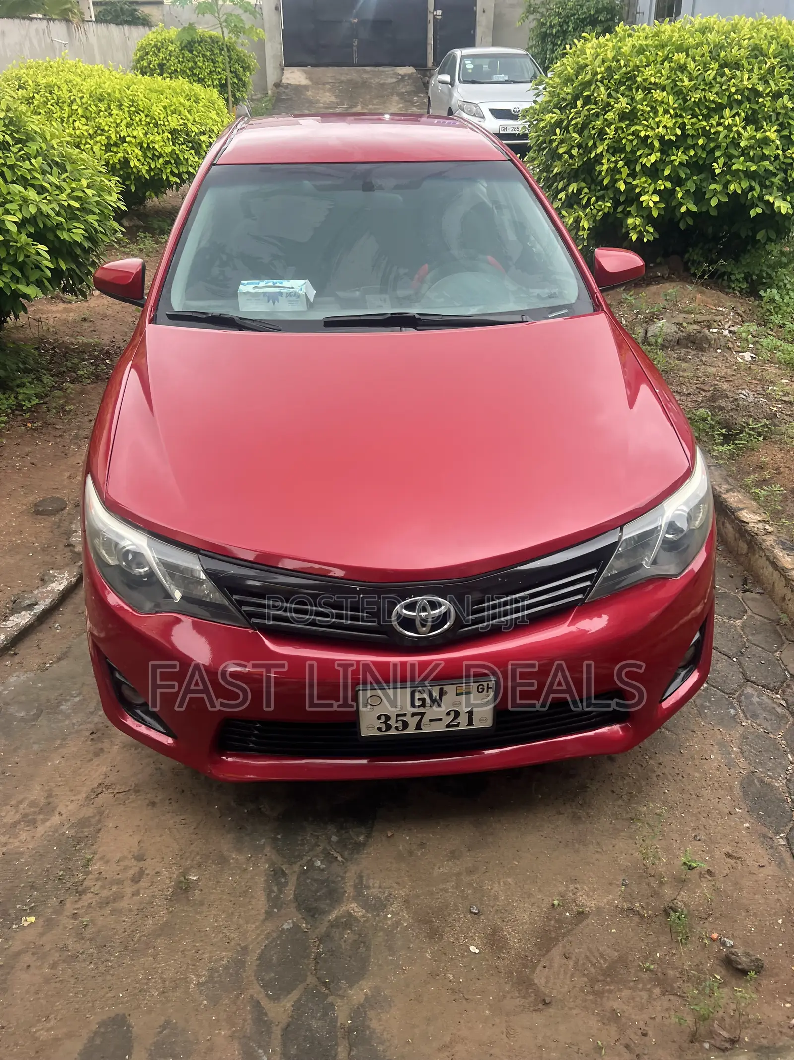Toyota Camry LE 4dr Sedan (2.5L 4cyl 6A) 2014 Red
