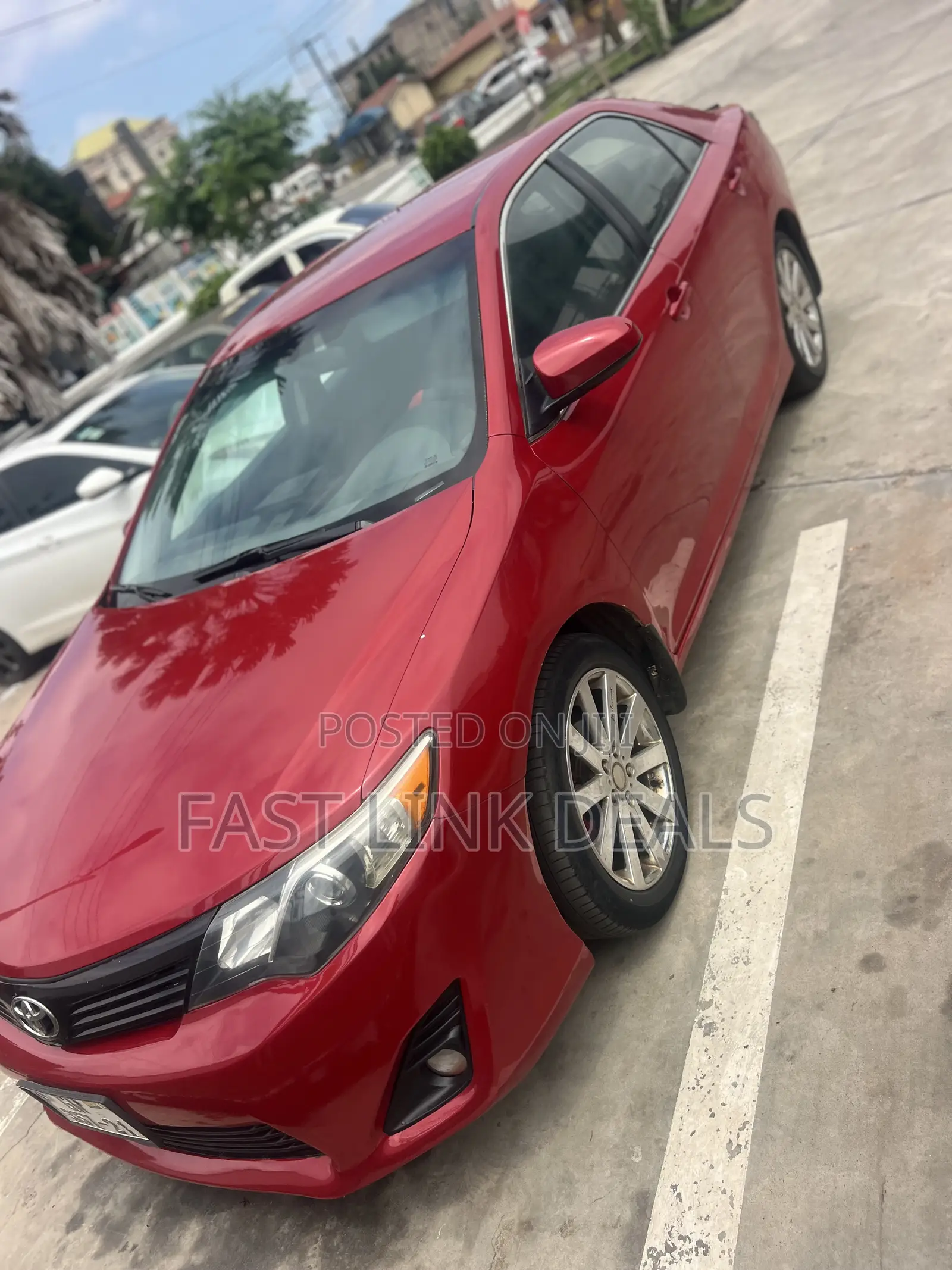Toyota Camry LE 4dr Sedan (2.5L 4cyl 6A) 2014 Red