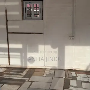 Spacious Container Shop For Rent