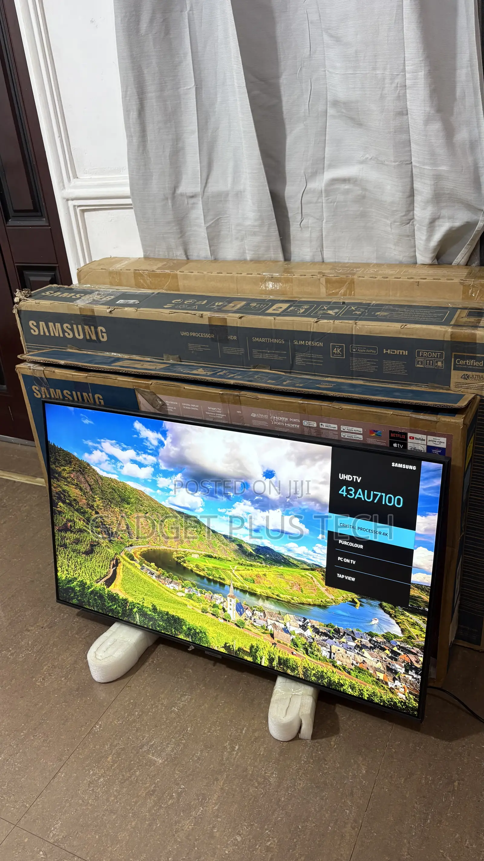2022 43” Samsung Crystal Uhd Smart Tv (Fresh With Box)