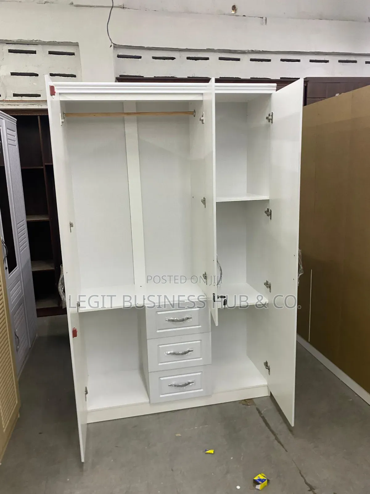 Budget Friendly Quality 3 in 1 Wardrobe