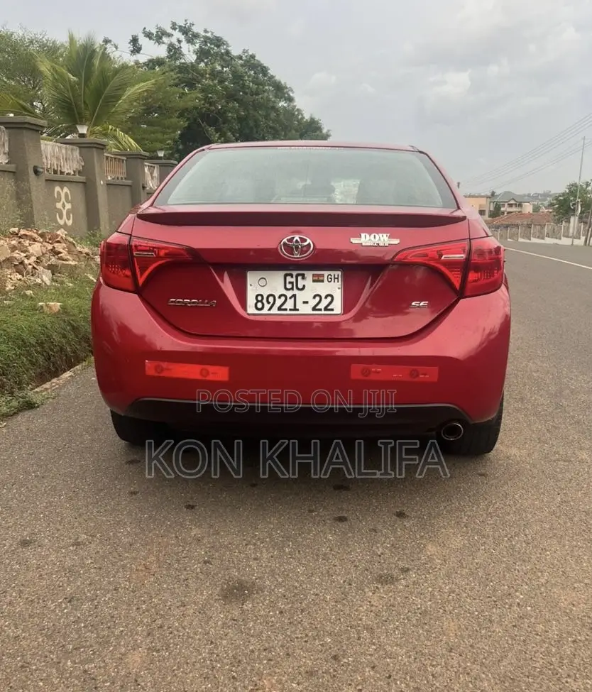 Toyota Corolla SE (1.8L 4cyl 2A) 2019 Red