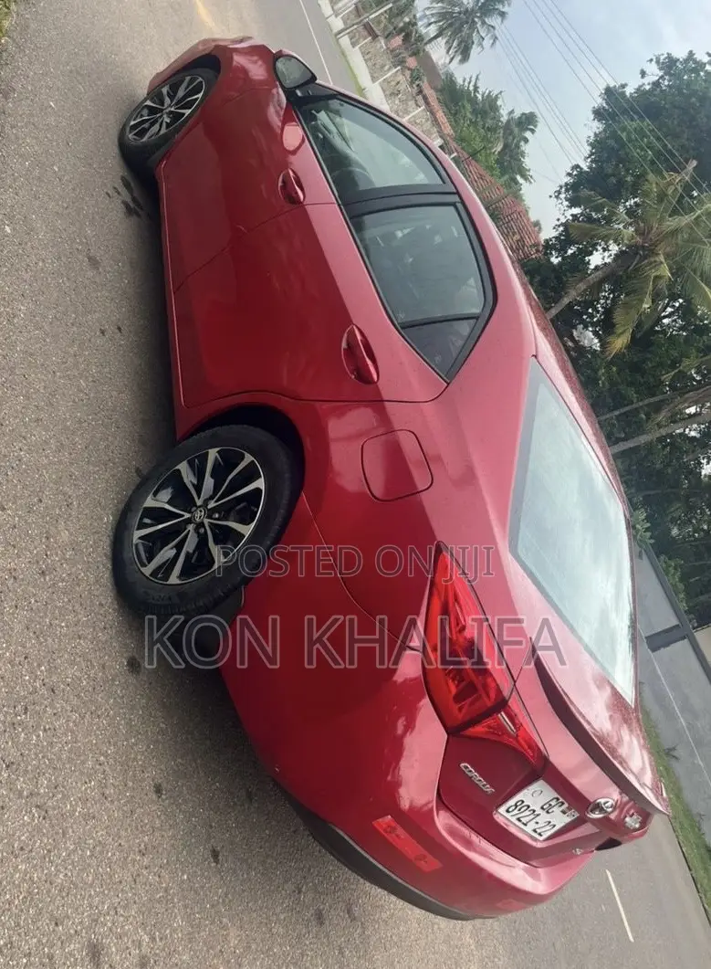 Toyota Corolla SE (1.8L 4cyl 2A) 2019 Red