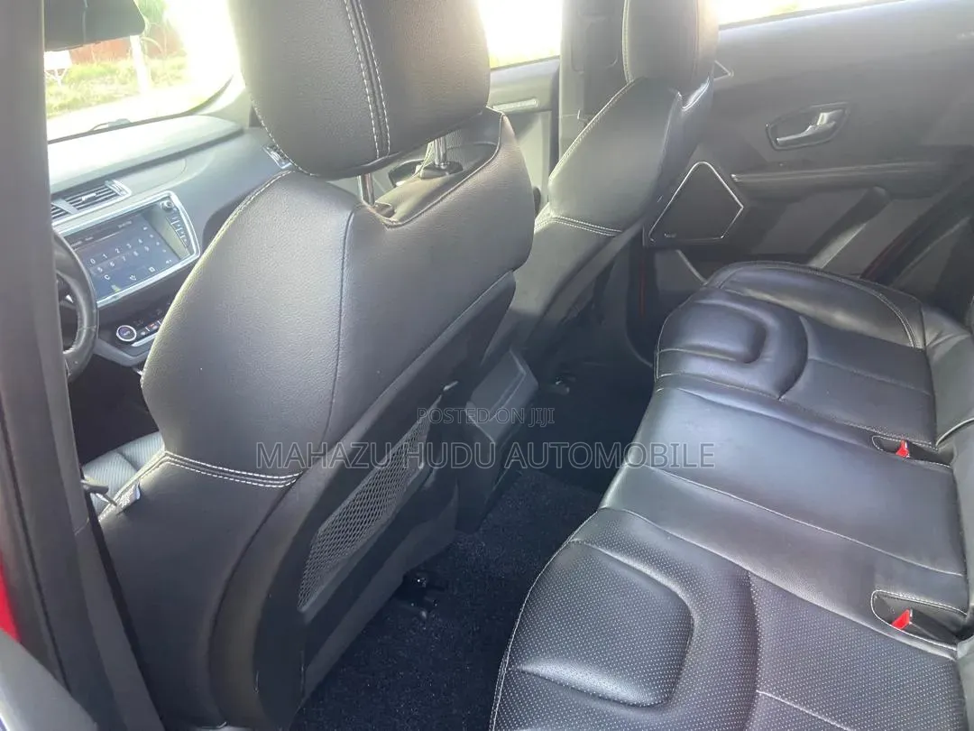 Land Rover Range Rover 2017 Red