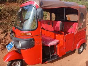 Bajaj Avenger 150 Street 2025 Red