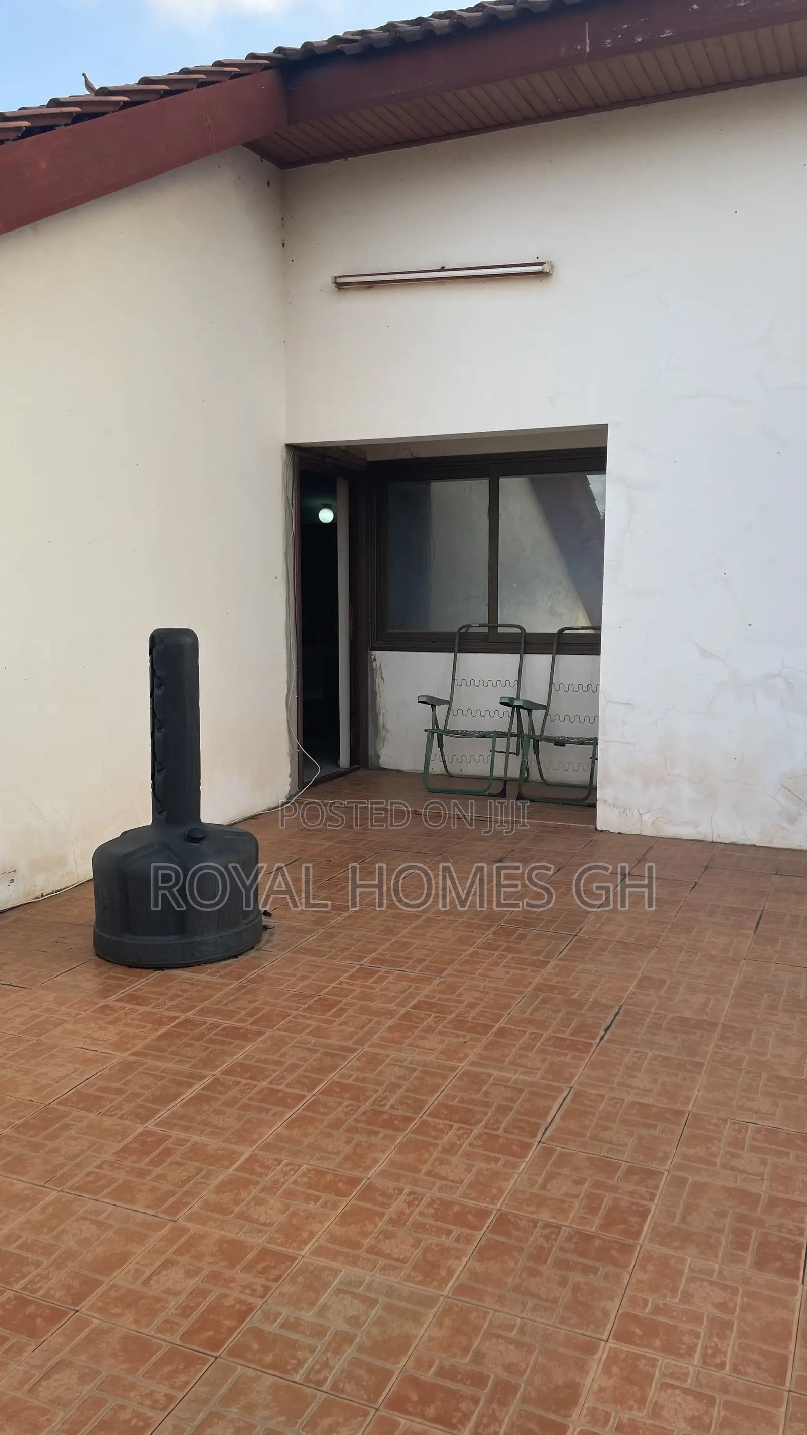 6bdrm Apartment in Royal Homes Gh, East Legon for rent