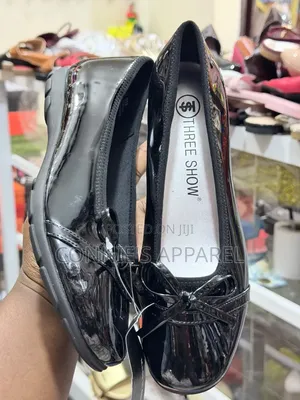 High Quality Leather Flat Shoe for Ladies