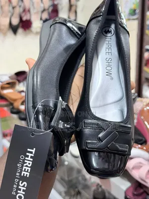 High Quality Leather Flat Shoe for Ladies