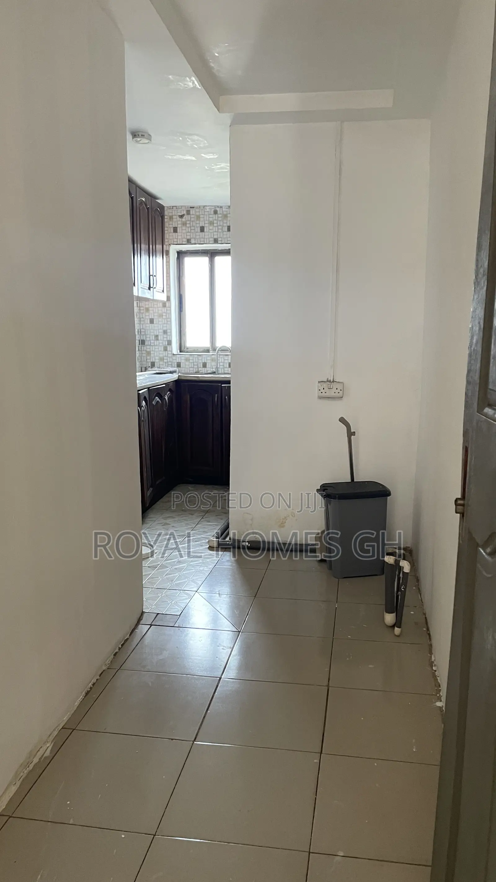 1bdrm Apartment in Royal Homes Gh, East Legon for rent