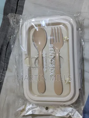 Lunch Box With Cutlery