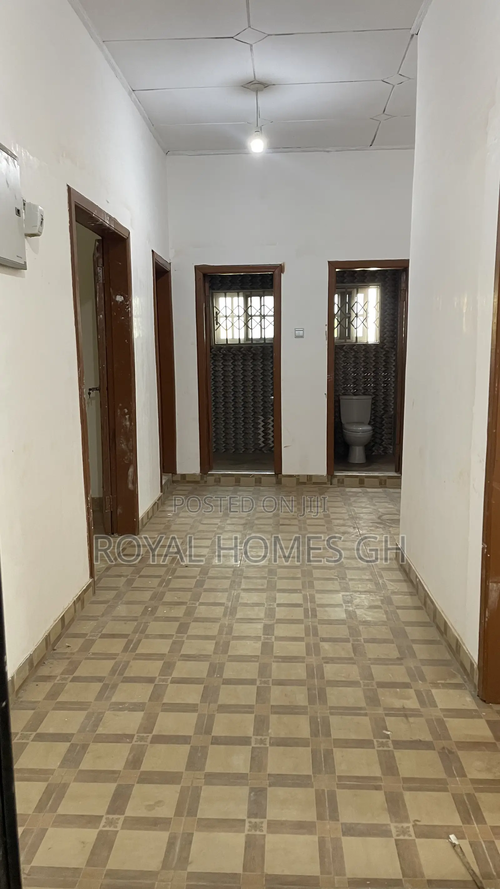 2bdrm Apartment in Royal Homes Gh, East Legon for rent