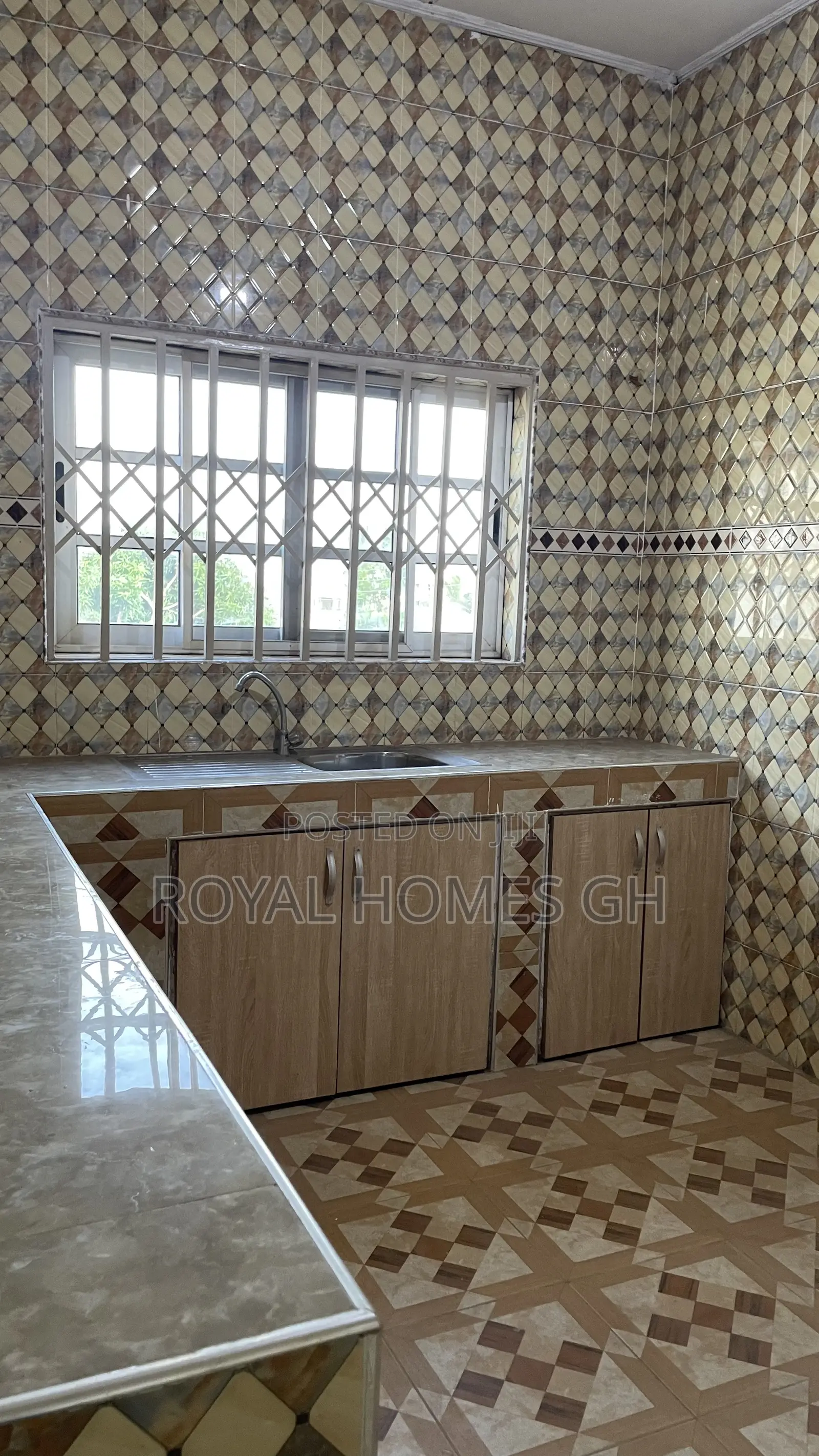 2bdrm Apartment in Royal Homes Gh, East Legon for rent
