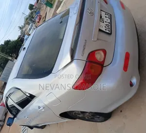 Toyota Corolla LE 4dr Sedan (1.8L 4cyl 4A) 2012 Silver