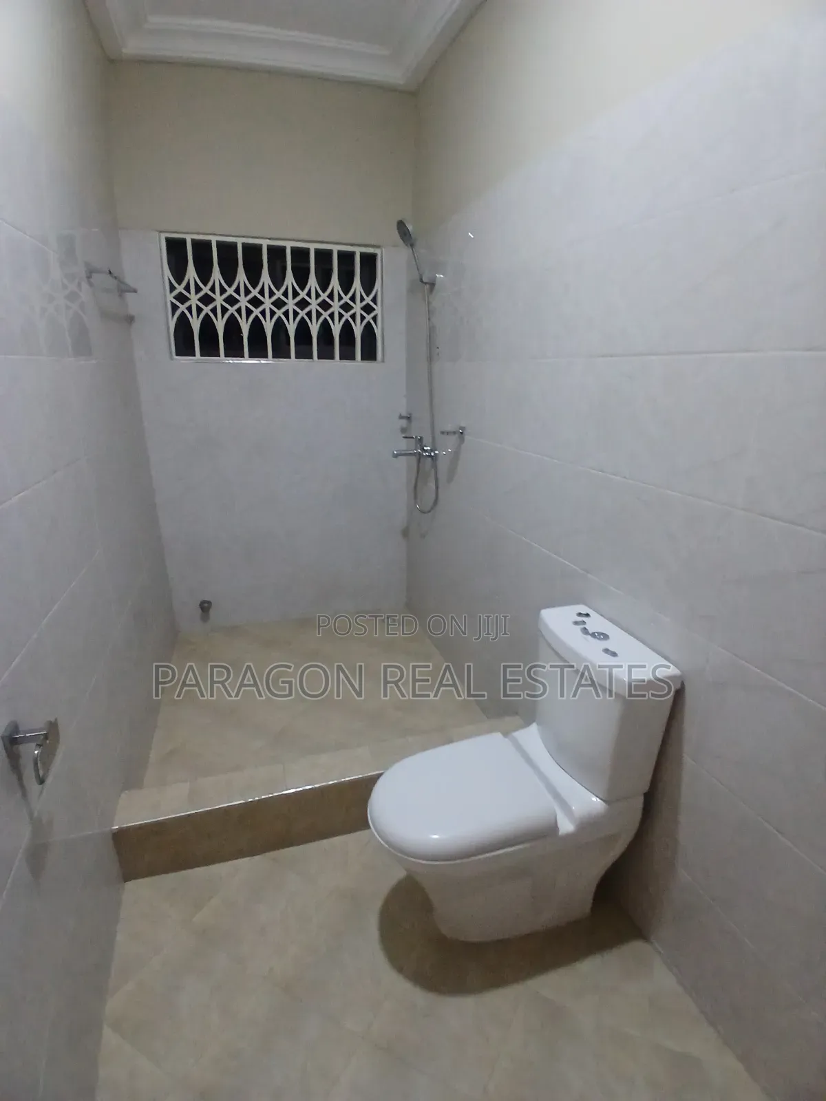 1bdrm Apartment in West Hills Mall Area for rent