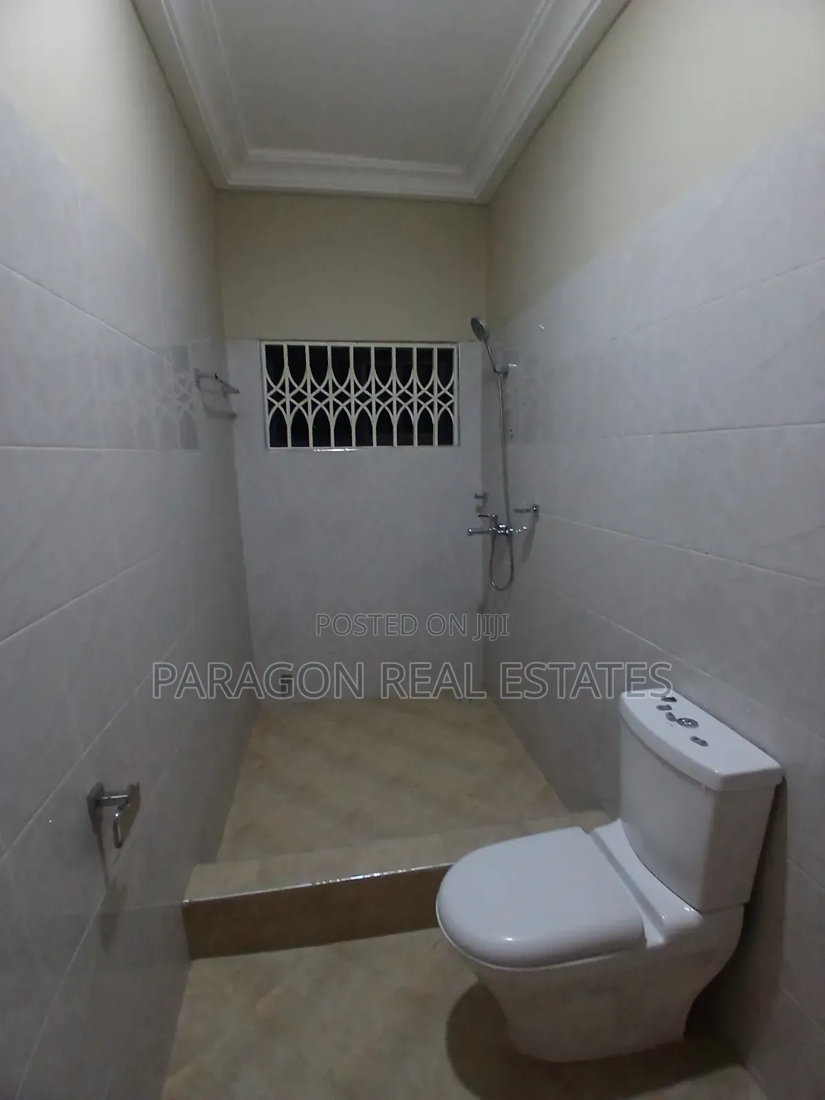 1bdrm Apartment in West Hills Mall Area for rent