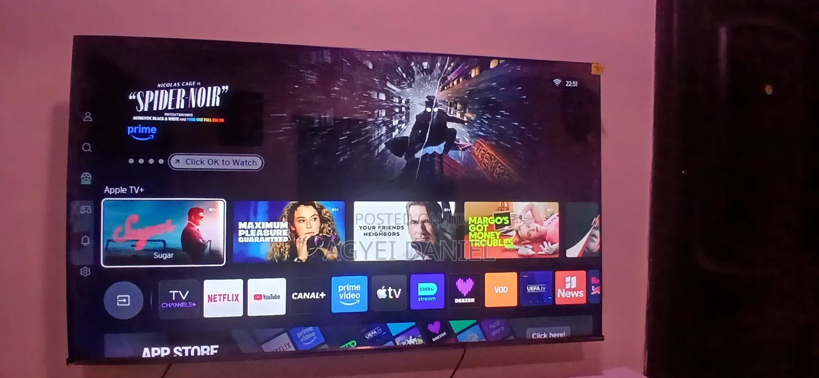 Hisense 65 Inches