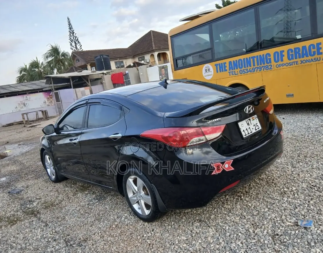Hyundai Elantra 2013 Black