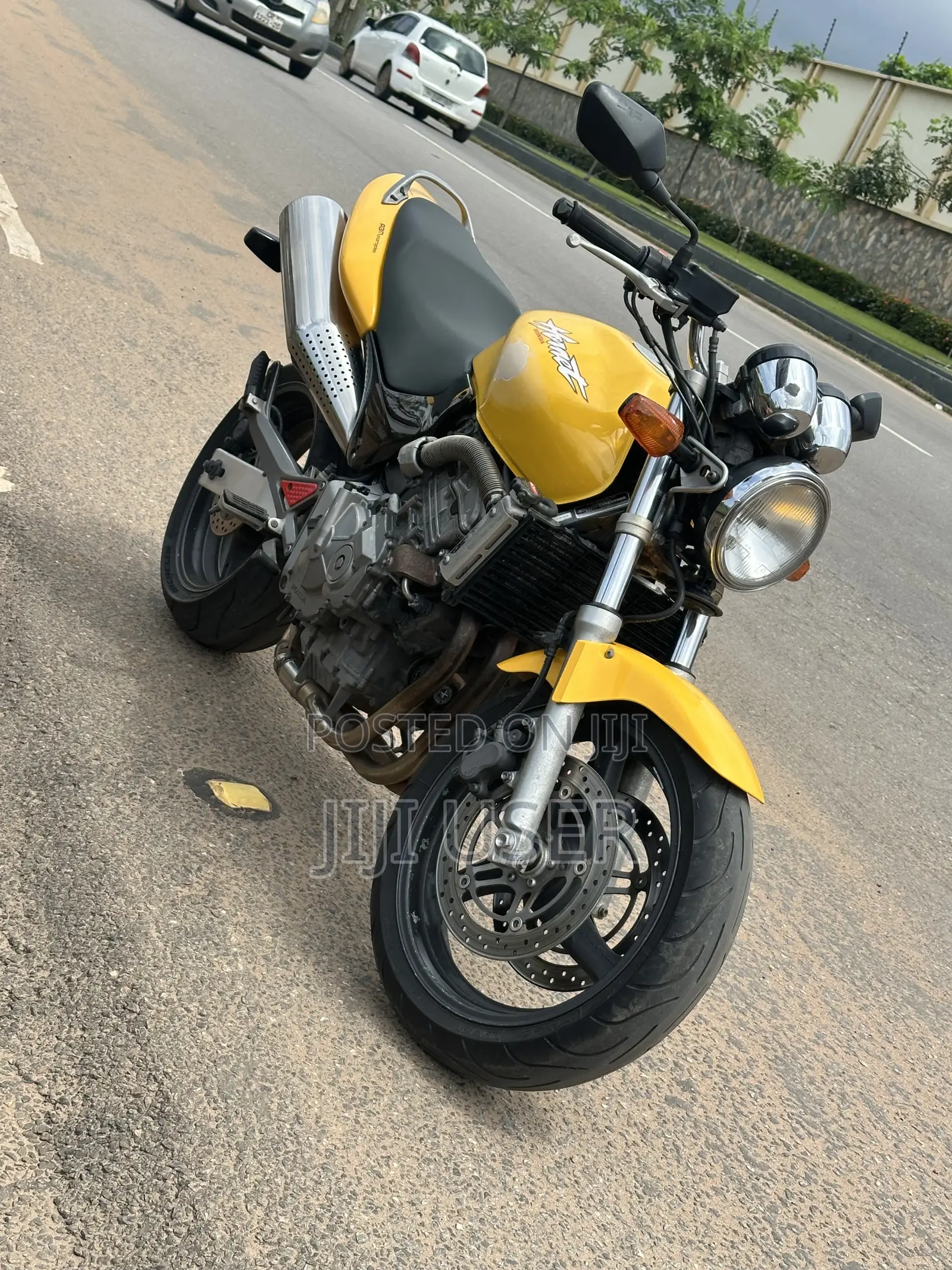 Honda Hornet 2001 Yellow