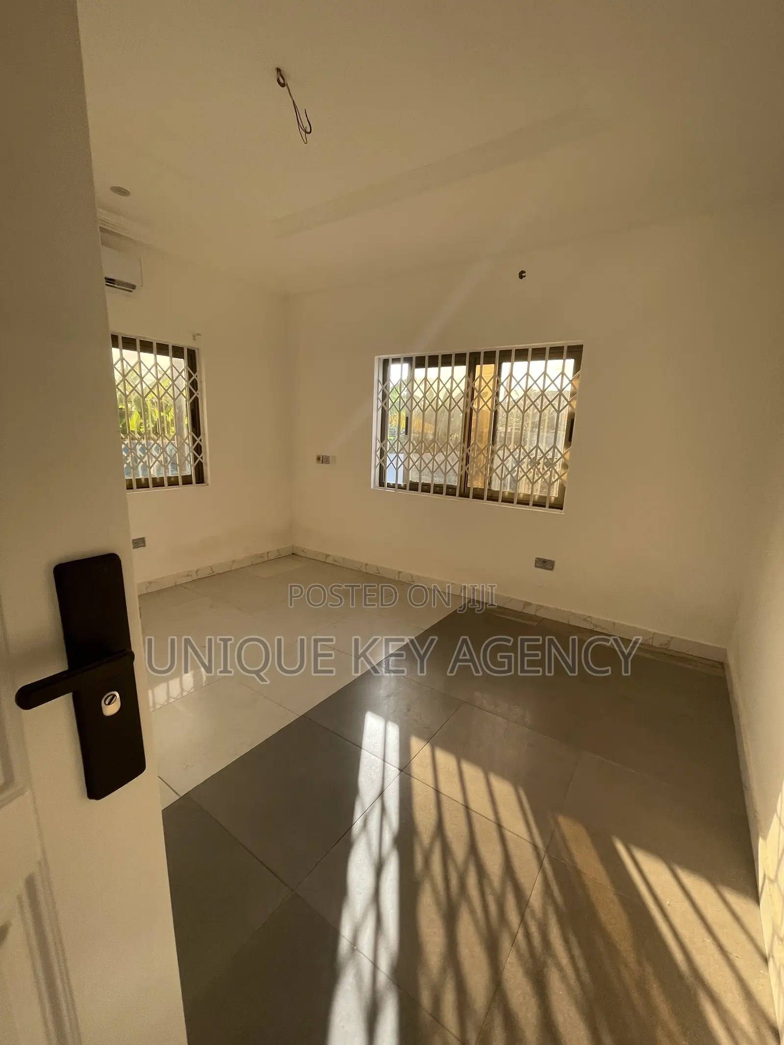 3bdrm House in Unique Key Agency, Tseaddo for rent
