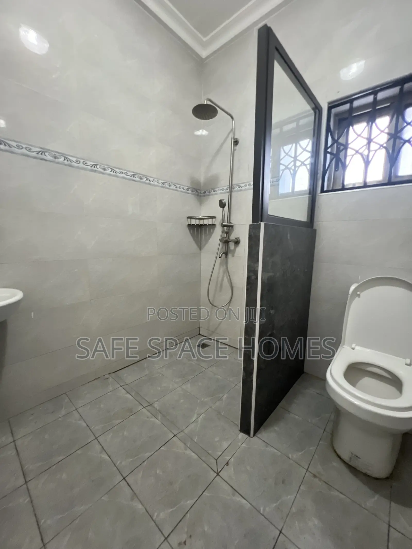 2bdrm Apartment in Burma Camp for rent