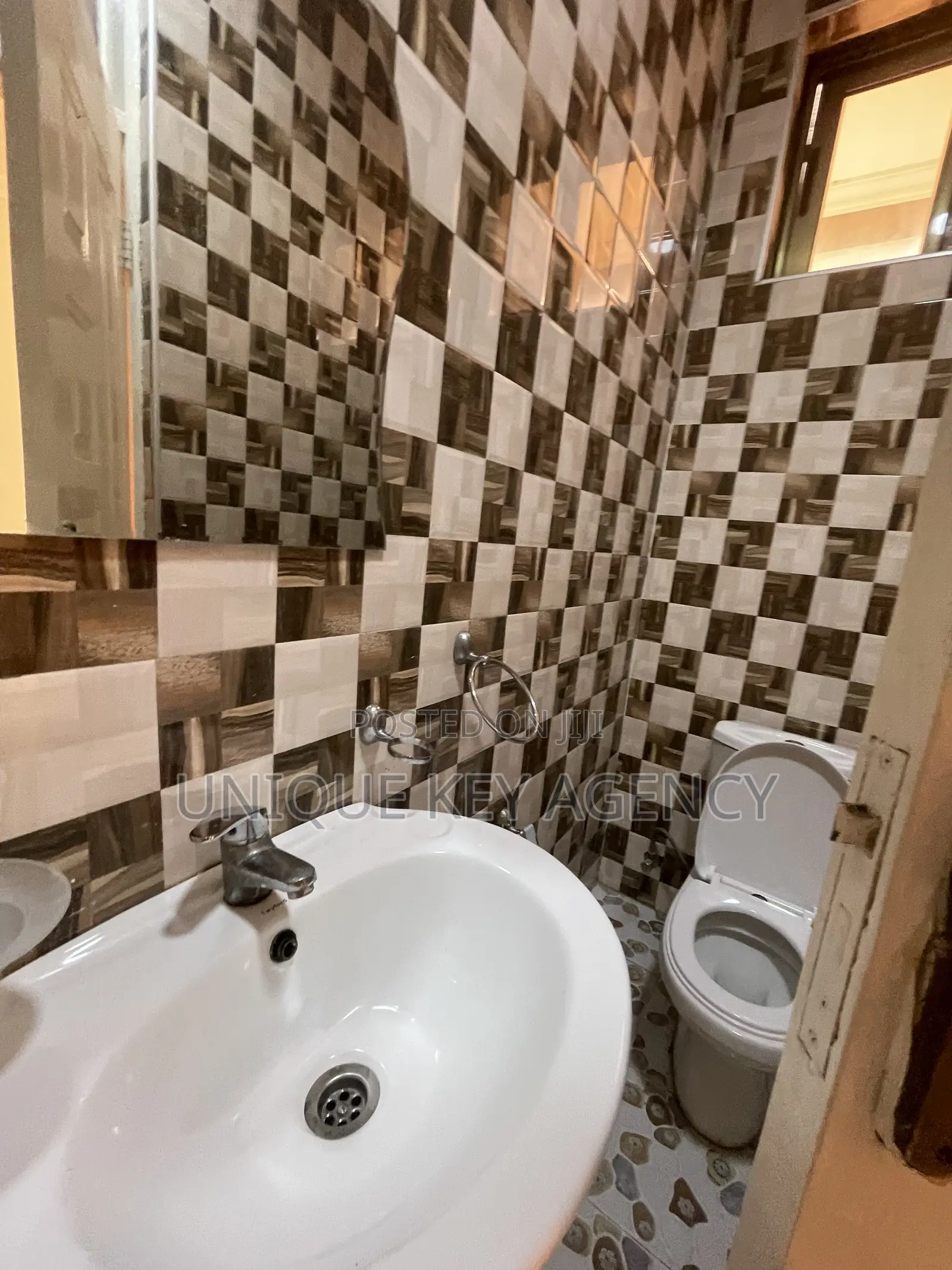 2bdrm Apartment in Unique Key Agency, Accra Metropolitan for rent