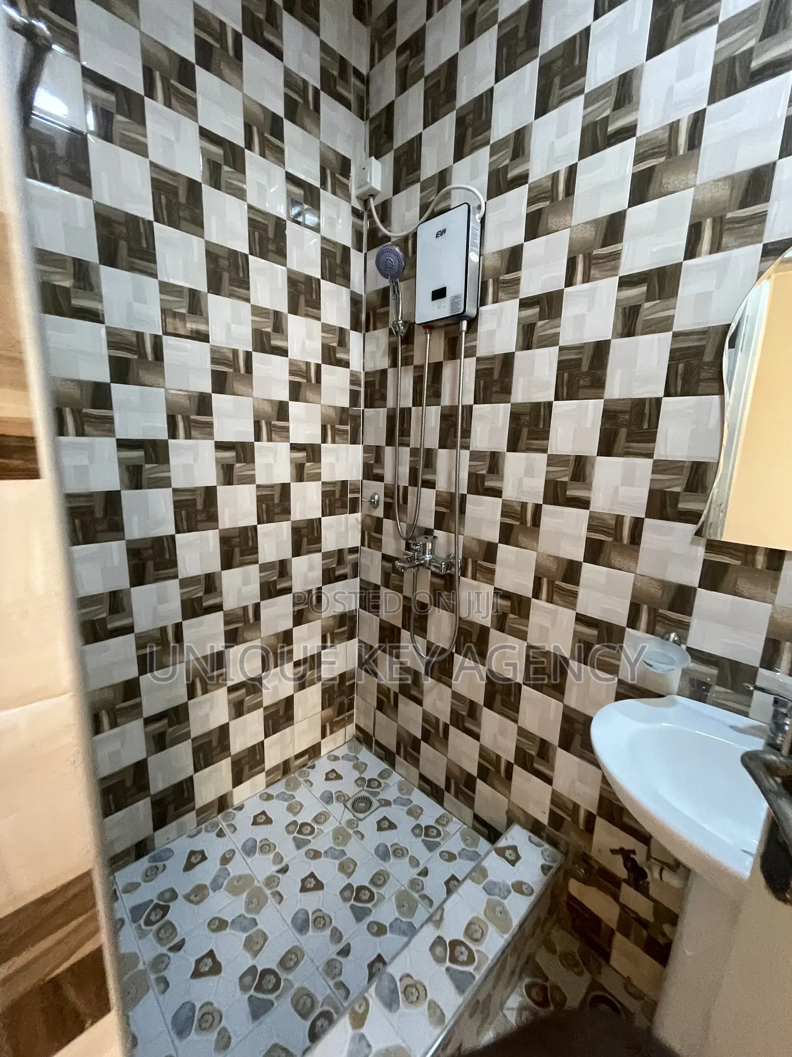 2bdrm Apartment in Unique Key Agency, Accra Metropolitan for rent