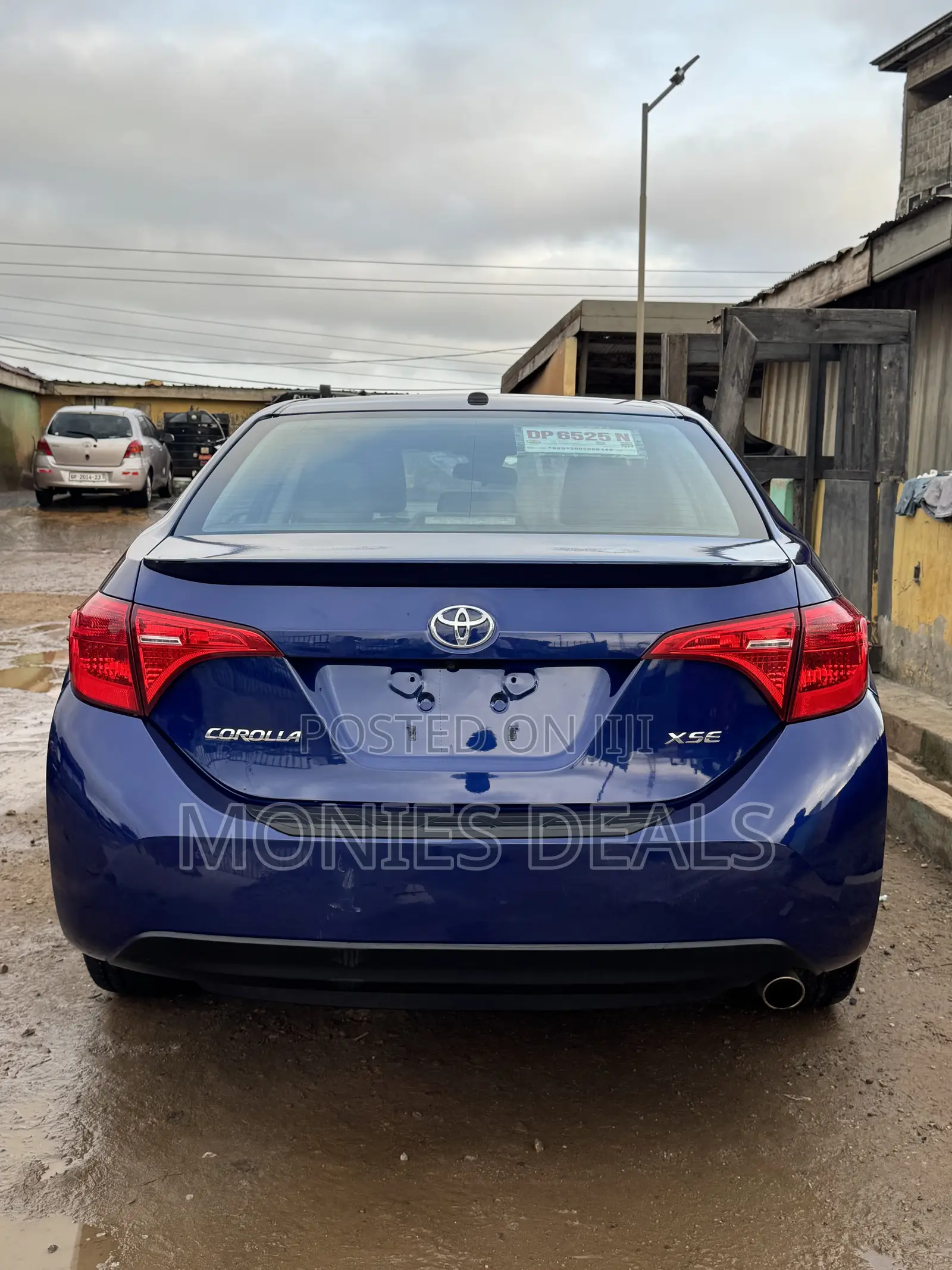 Toyota Corolla XSE 4dr Sedan (1.8L 4cyl CVT) 2017 Blue