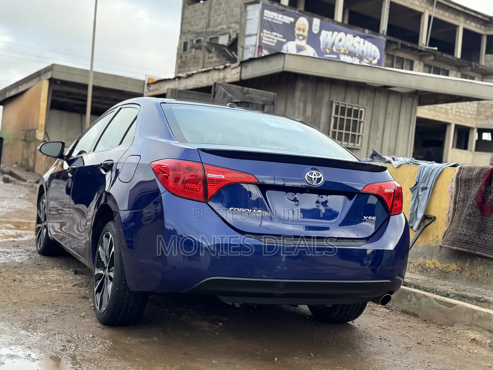 Toyota Corolla XSE 4dr Sedan (1.8L 4cyl CVT) 2017 Blue