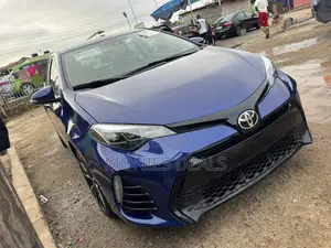 Toyota Corolla XSE 4dr Sedan (1.8L 4cyl CVT) 2017 Blue