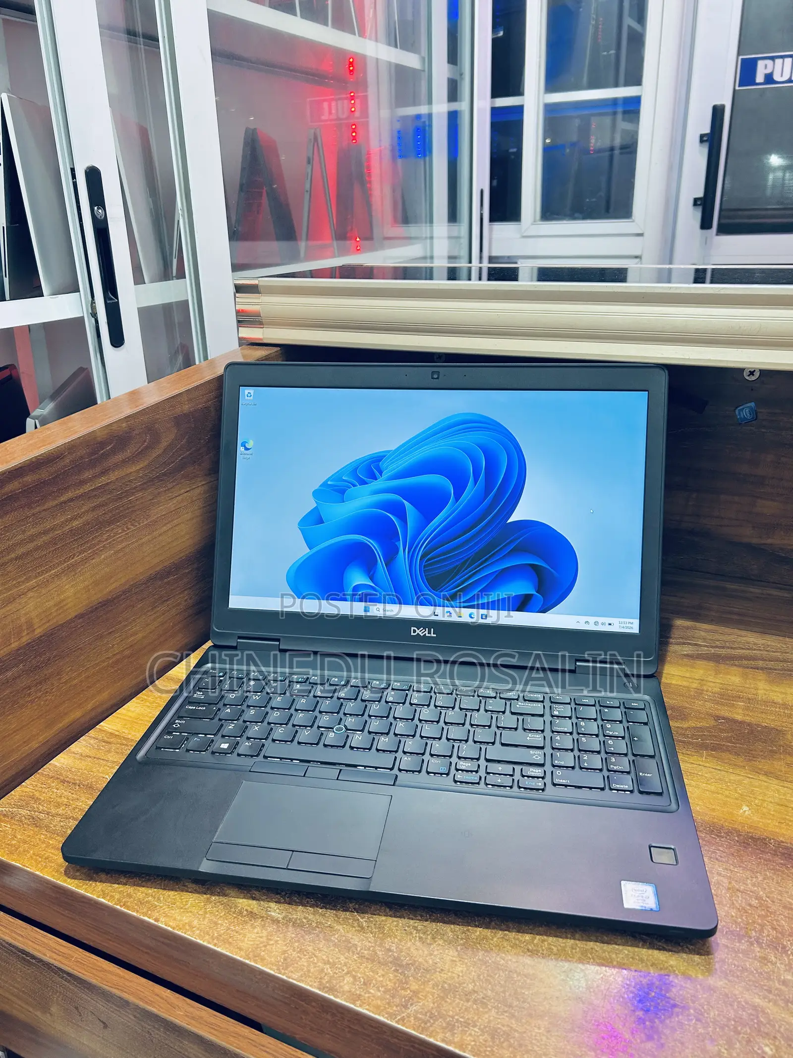 Laptop Dell Latitude 5590 8GB Intel Core i7 SSD 256GB