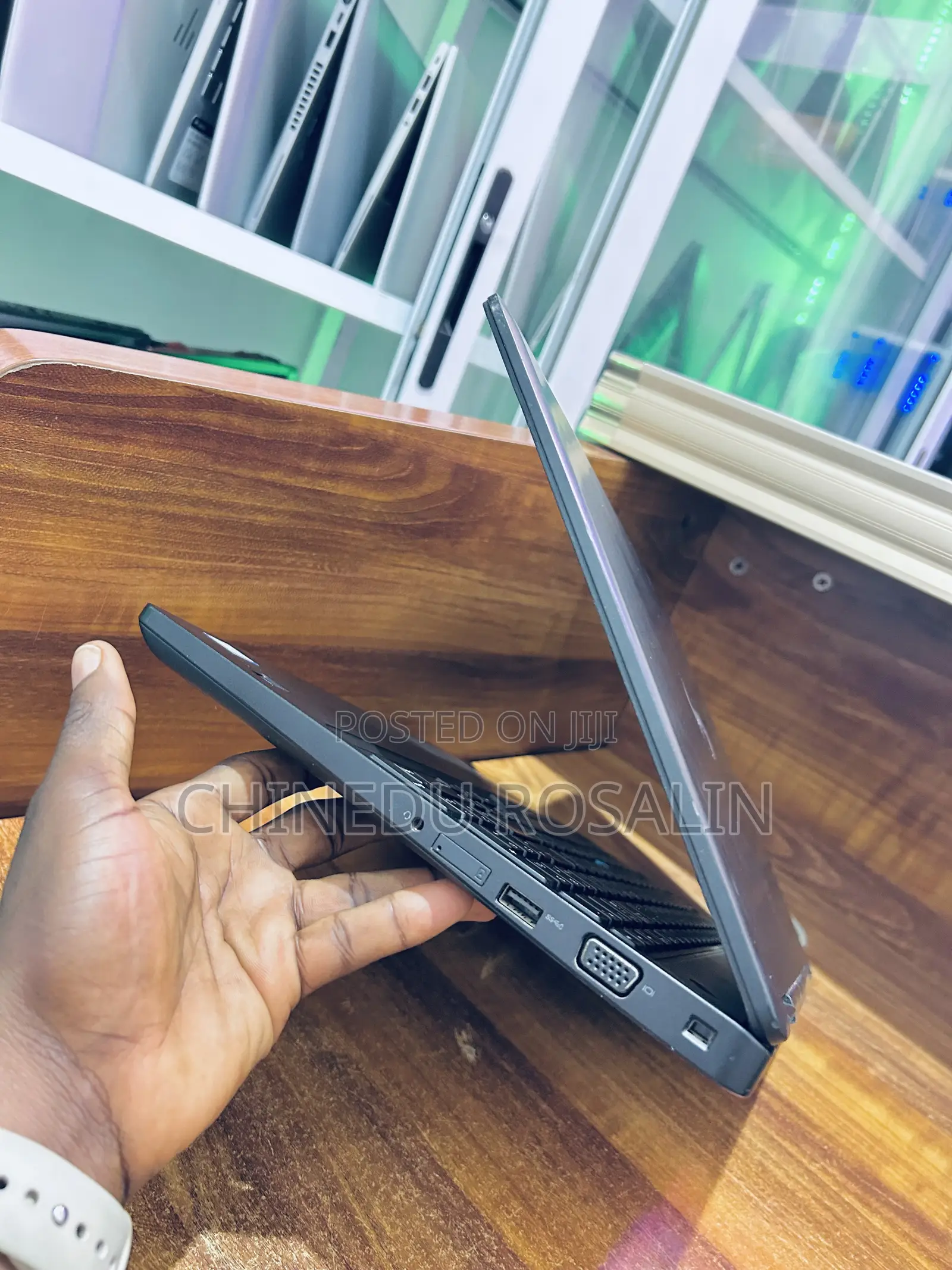 Laptop Dell Latitude 5590 8GB Intel Core i7 SSD 256GB