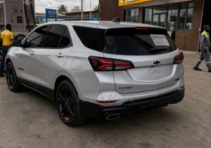 Chevrolet Equinox RS 2024 Silver