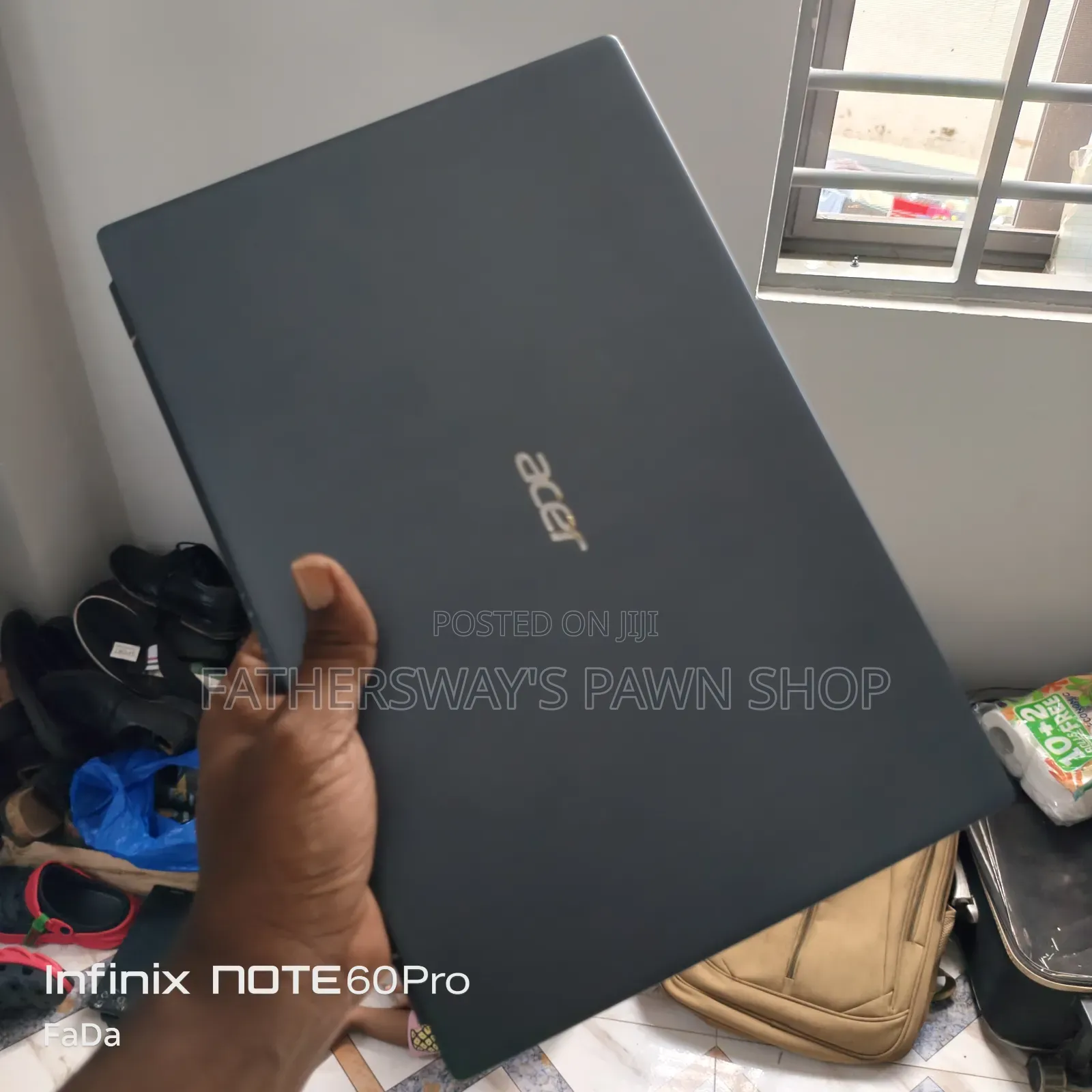 Laptop Acer Swift 14 8GB AMD Ryzen 5 SSD 256GB