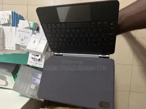 Apple iPad Magnetic Keyboard