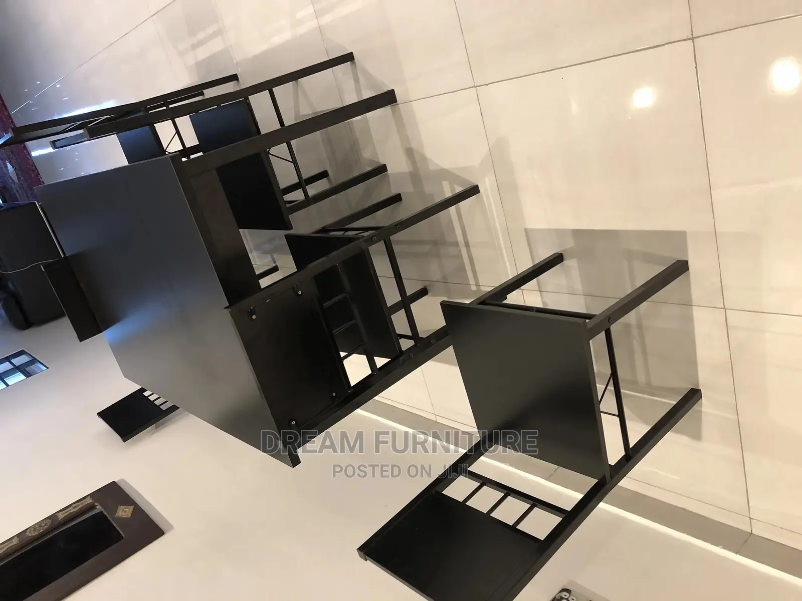 Six Seater Turkey Dinning Set