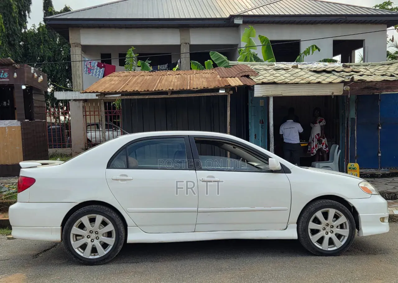 Toyota Corolla 2007 White