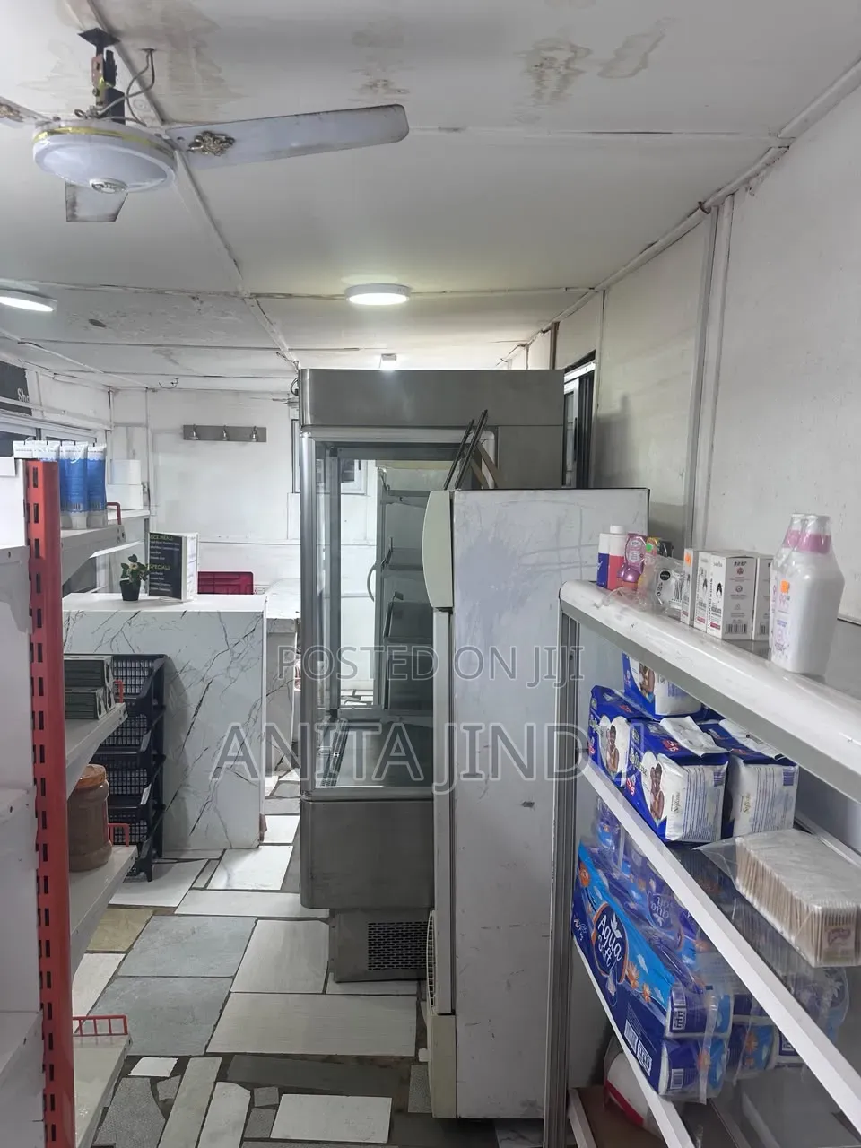 Spacious Container Shop For Rent