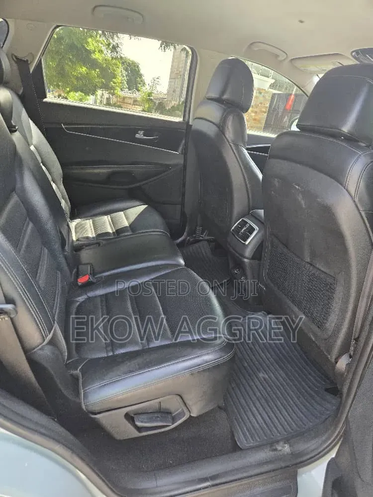 Kia Sorento 2.4L LX AWD 2018 Gray