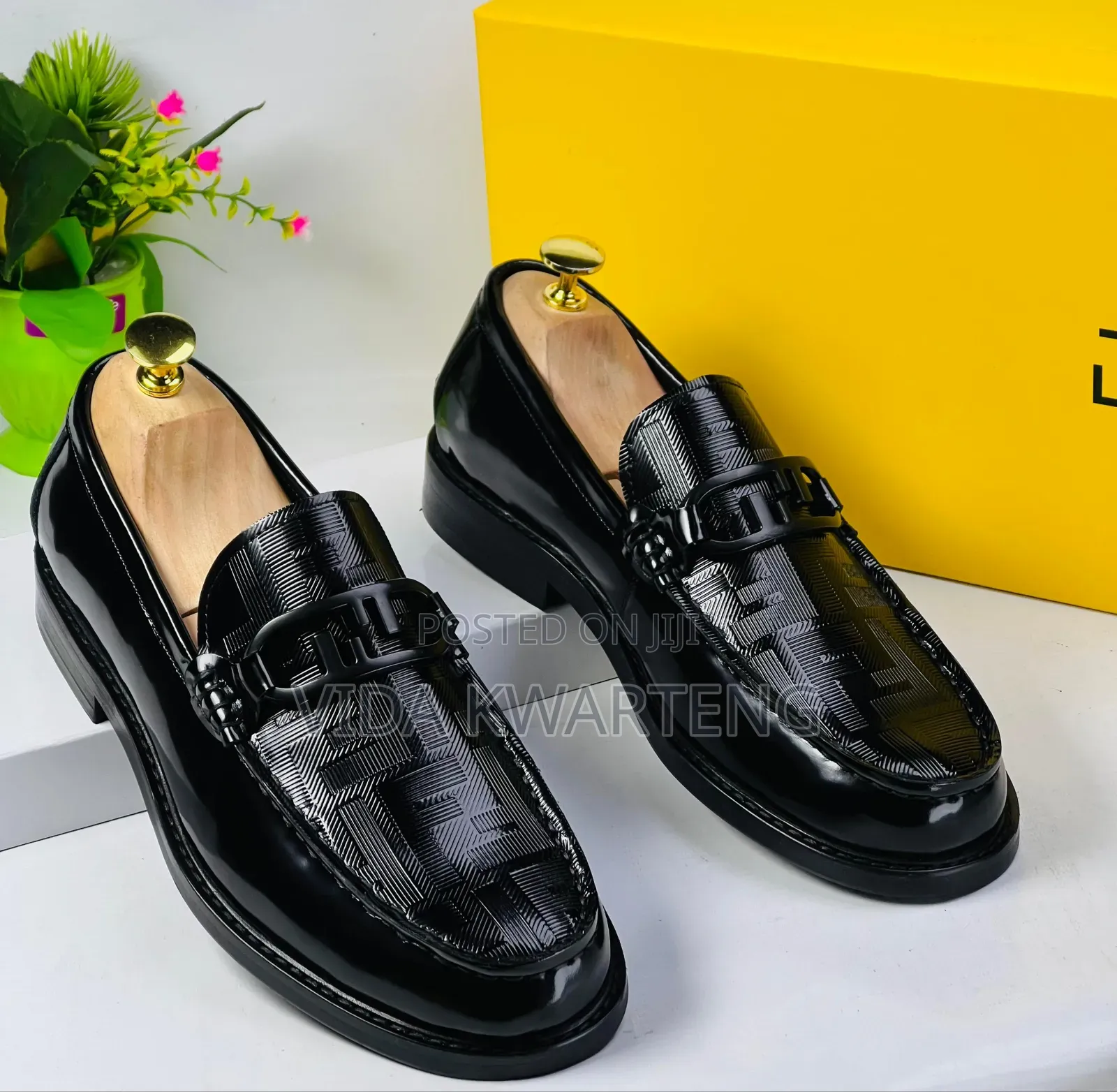 Executive Black Leather Shoe From Fendi