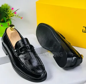 Executive Black Leather Shoe From Fendi