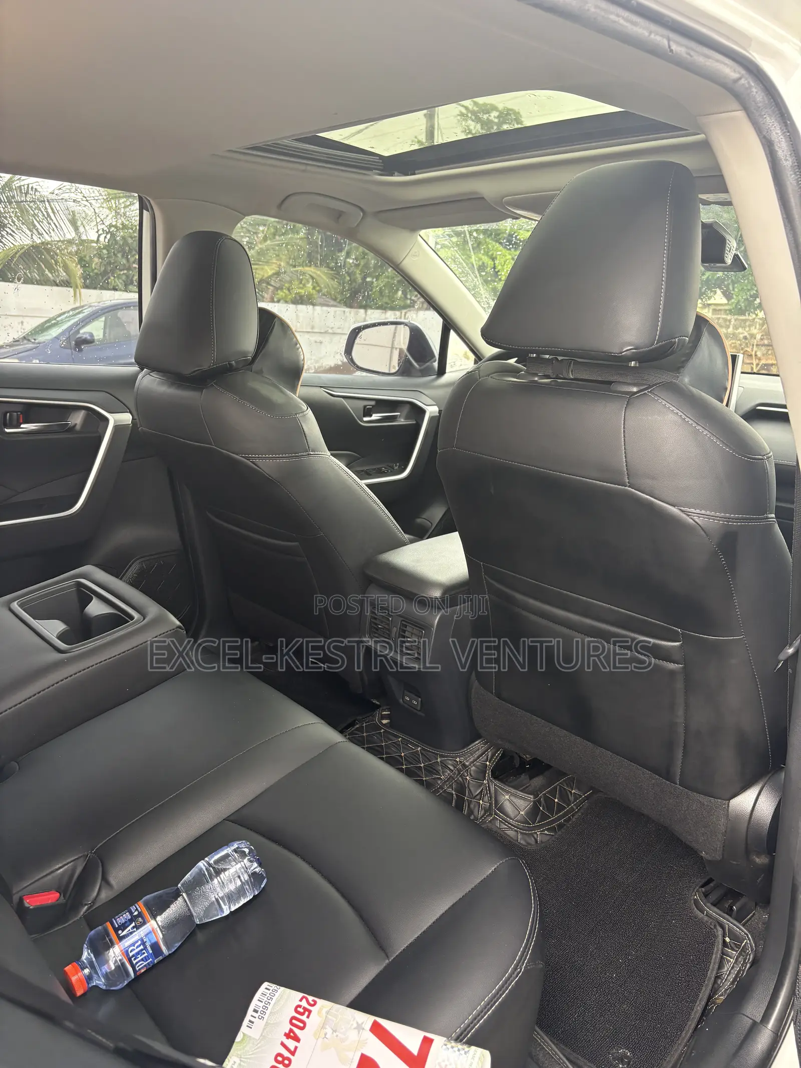 Toyota RAV4 Limited 2021 White