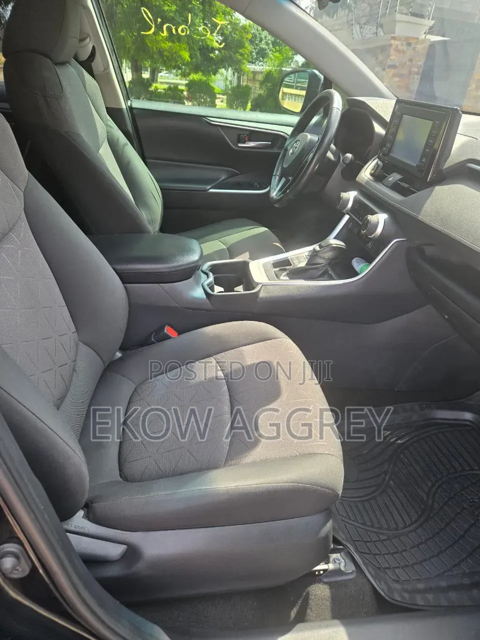 Toyota RAV4 XLE AWD 2020 Black