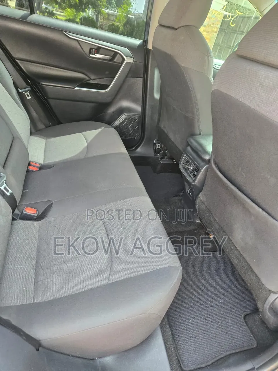Toyota RAV4 XLE AWD 2020 Black
